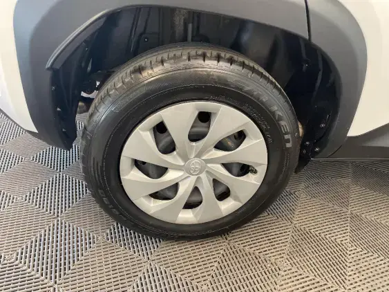 TOYOTA YARIS CROSS I - voiture d'occasion - Photo 25