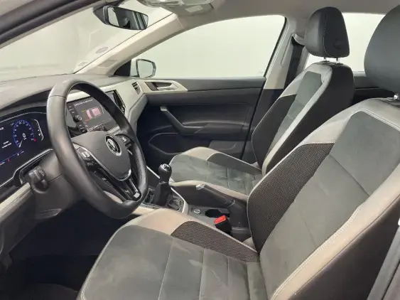 VOLKSWAGEN POLO VI - voiture d'occasion - Photo 18