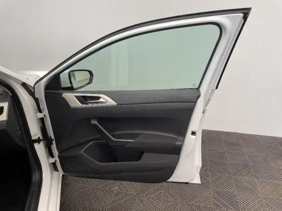 VOLKSWAGEN POLO VI - voiture d'occasion - Photo 20