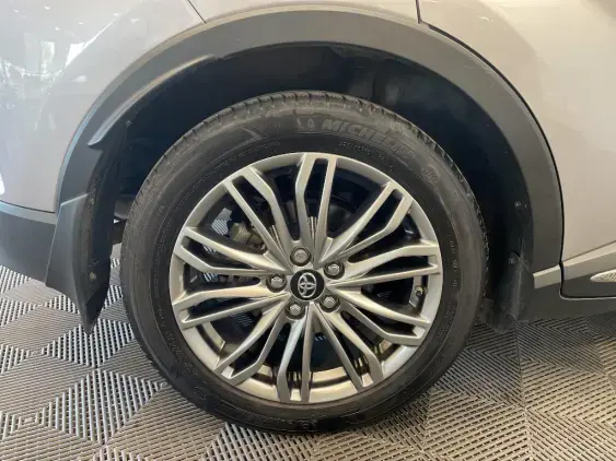 TOYOTA C-HR - voiture d'occasion - Photo 25