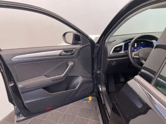 VOLKSWAGEN T-ROC - voiture d'occasion - Photo 19