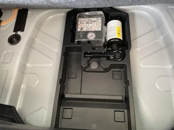 TOYOTA AYGO X - voiture d'occasion - Photo 17