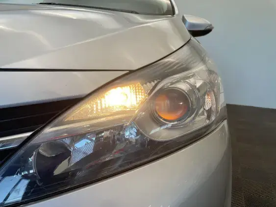 TOYOTA VERSO - voiture d'occasion - Photo 22