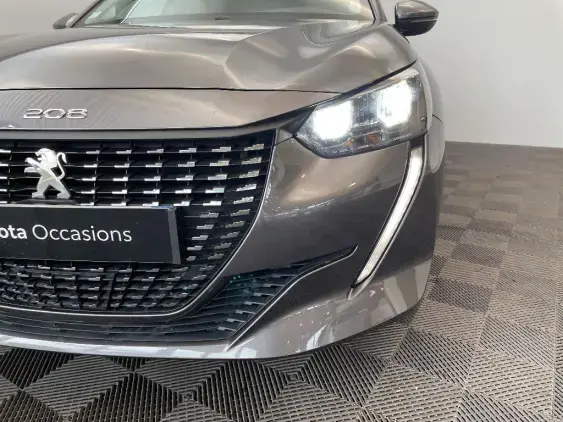 PEUGEOT 208 II - voiture d'occasion - Photo 22