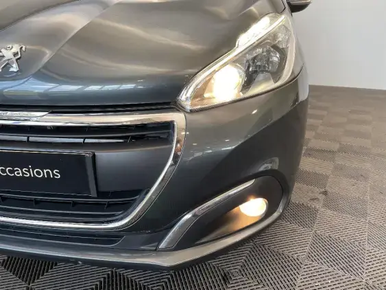 PEUGEOT 208 - voiture d'occasion - Photo 22