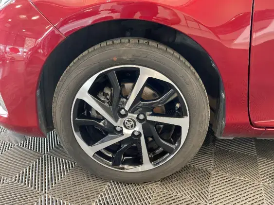 TOYOTA YARIS III - voiture d'occasion - Photo 23