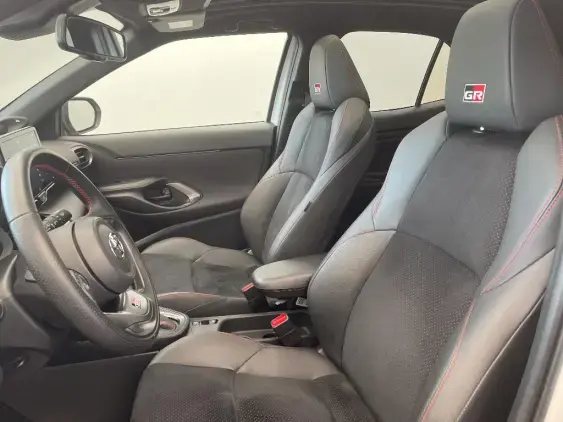 TOYOTA YARIS CROSS I - voiture d'occasion - Photo 18