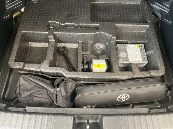 TOYOTA YARIS CROSS I - voiture d'occasion - Photo 17