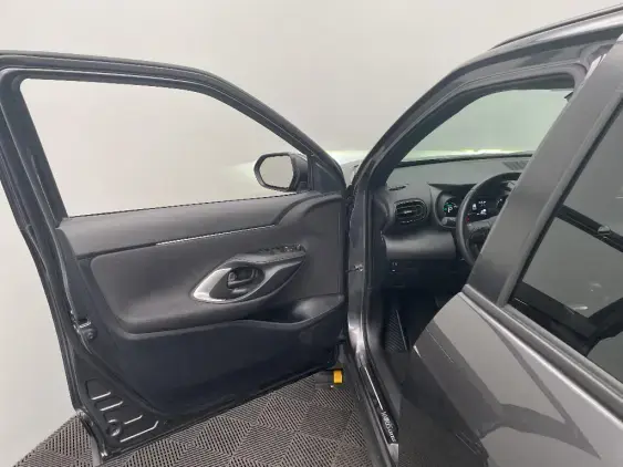 TOYOTA YARIS CROSS I - voiture d'occasion - Photo 19