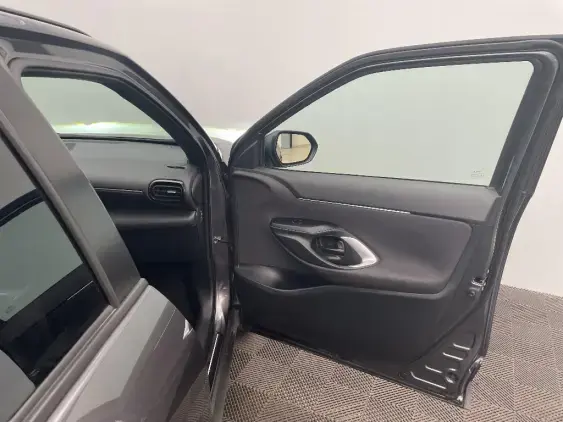 TOYOTA YARIS CROSS I - voiture d'occasion - Photo 20