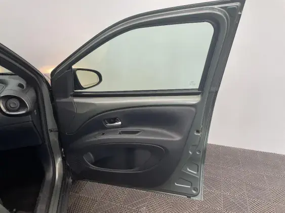 TOYOTA AYGO X - voiture d'occasion - Photo 20