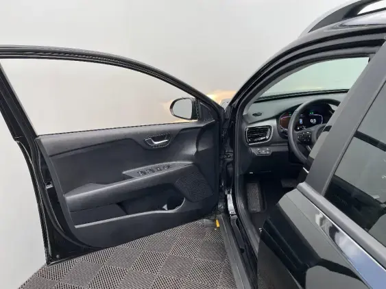 KIA STONIC - voiture d'occasion - Photo 19