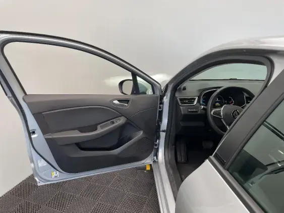 RENAULT CLIO V - voiture d'occasion - Photo 19