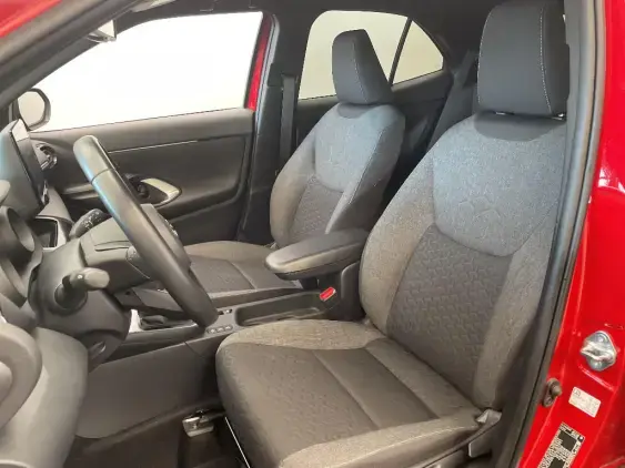 TOYOTA YARIS CROSS I - voiture d'occasion - Photo 18