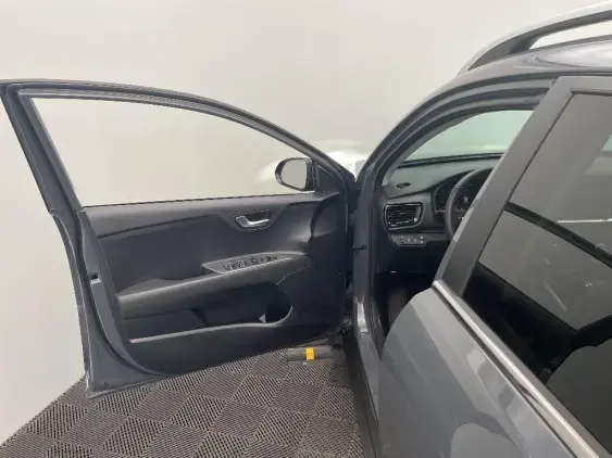 KIA STONIC - voiture d'occasion - Photo 19