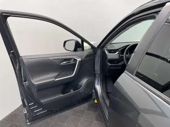 TOYOTA RAV4 V - voiture d'occasion - Photo 19