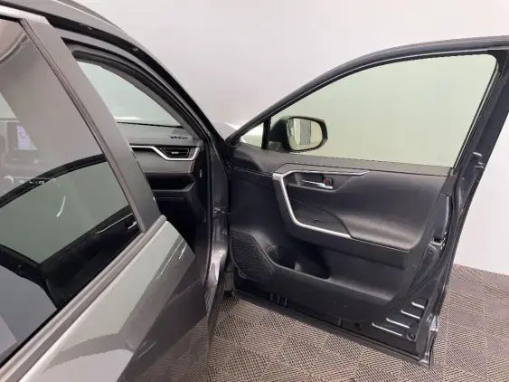 TOYOTA RAV4 V - voiture d'occasion - Photo 20