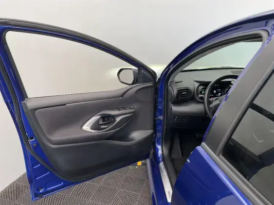 TOYOTA YARIS IV - voiture d'occasion - Photo 19