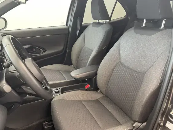 TOYOTA YARIS CROSS I - voiture d'occasion - Photo 18