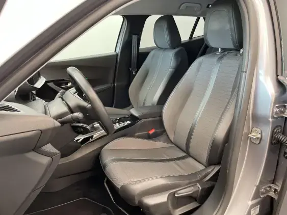 PEUGEOT 2008 II - voiture d'occasion - Photo 18