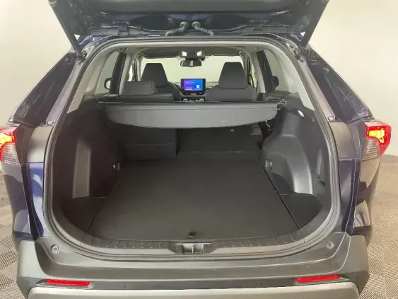 TOYOTA RAV4 V - voiture d'occasion - Photo 16