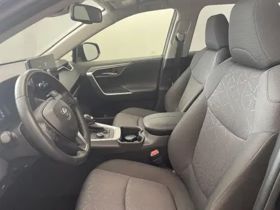 TOYOTA RAV4 V - voiture d'occasion - Photo 18