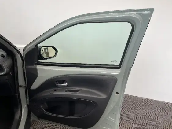TOYOTA AYGO X - voiture d'occasion - Photo 20