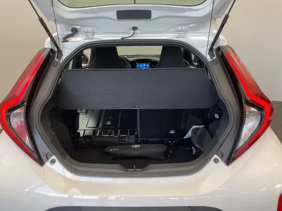 TOYOTA AYGO X - voiture d'occasion - Photo 16