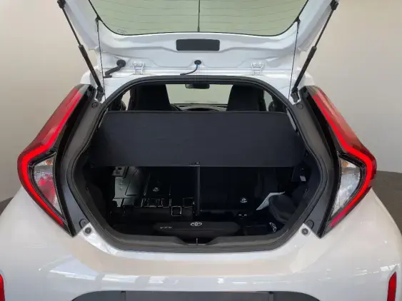 TOYOTA AYGO X - voiture d'occasion - Photo 16