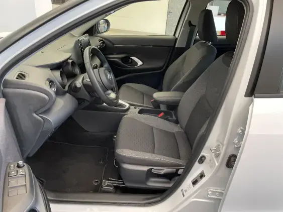TOYOTA YARIS CROSS I - voiture d'occasion - Photo 18
