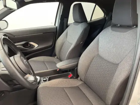 TOYOTA YARIS CROSS I - voiture d'occasion - Photo 18