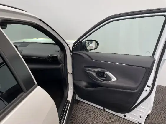 TOYOTA YARIS CROSS I - voiture d'occasion - Photo 20