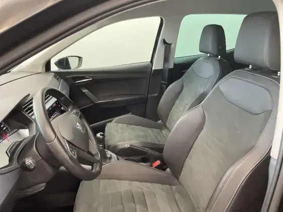 SEAT ARONA - voiture d'occasion - Photo 18