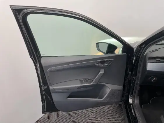 SEAT ARONA - voiture d'occasion - Photo 19