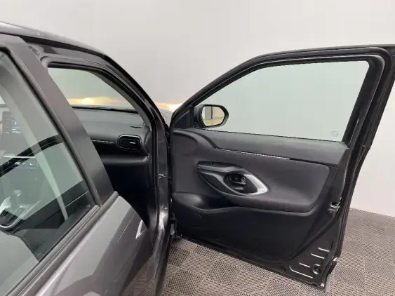 TOYOTA YARIS CROSS I - voiture d'occasion - Photo 20