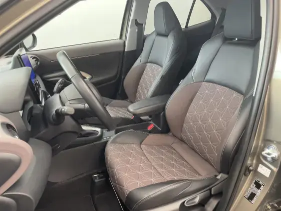 TOYOTA YARIS CROSS I - voiture d'occasion - Photo 18