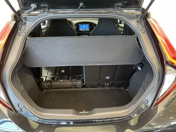 TOYOTA AYGO X - voiture d'occasion - Photo 16