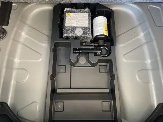 TOYOTA AYGO X - voiture d'occasion - Photo 17