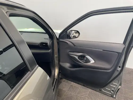 TOYOTA YARIS CROSS I - voiture d'occasion - Photo 20