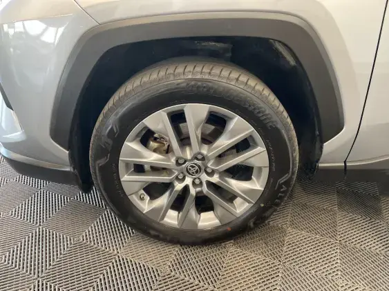 TOYOTA RAV4 V - voiture d'occasion - Photo 23