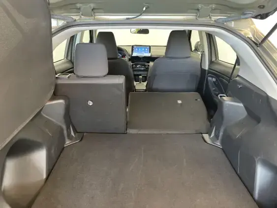 TOYOTA YARIS CROSS I - voiture d'occasion - Photo 16