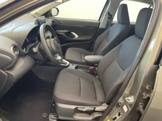 TOYOTA YARIS CROSS I - voiture d'occasion - Photo 18