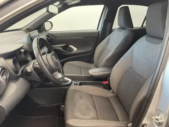 TOYOTA YARIS CROSS I - voiture d'occasion - Photo 18