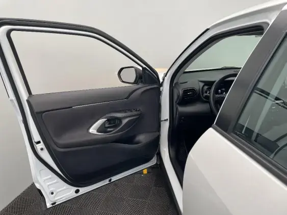 TOYOTA YARIS CROSS I - voiture d'occasion - Photo 19