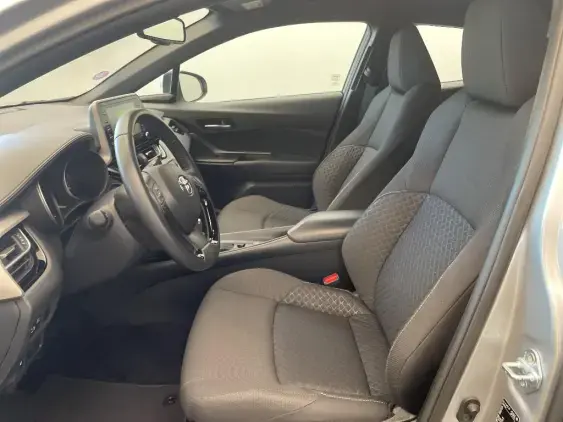 TOYOTA C-HR - voiture d'occasion - Photo 18