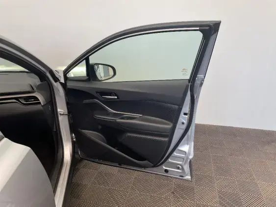 TOYOTA C-HR - voiture d'occasion - Photo 20