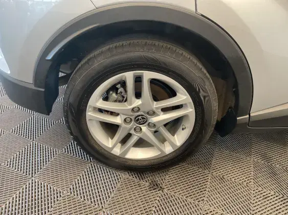 TOYOTA C-HR - voiture d'occasion - Photo 25