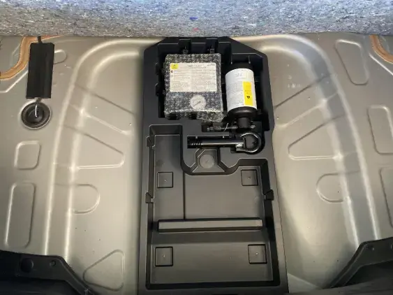 TOYOTA AYGO X - voiture d'occasion - Photo 17