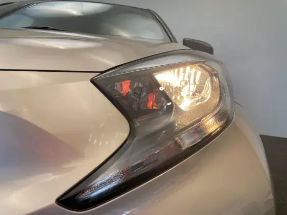 TOYOTA AYGO X - voiture d'occasion - Photo 22