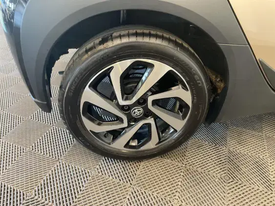 TOYOTA AYGO X - voiture d'occasion - Photo 25